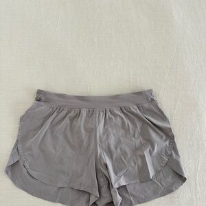 Lululemon Fast and free split shorts sz L